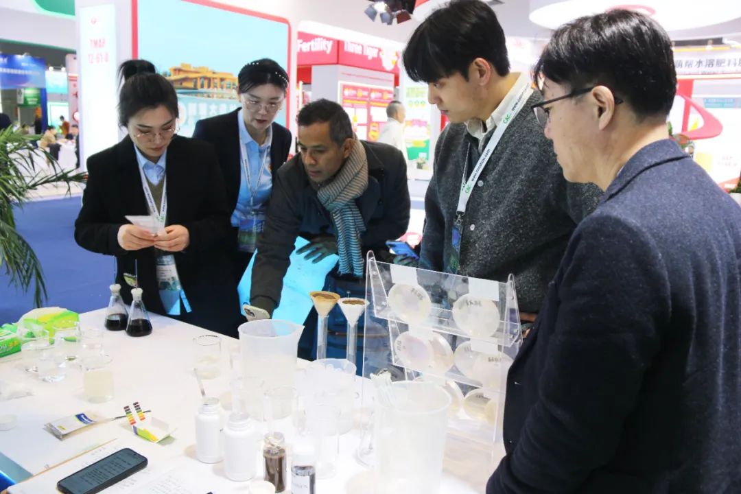 金牌赞助企业巅峰国际官网生物全新亮相上海CAC国际农化展，，，，，以科技实力献礼25周年